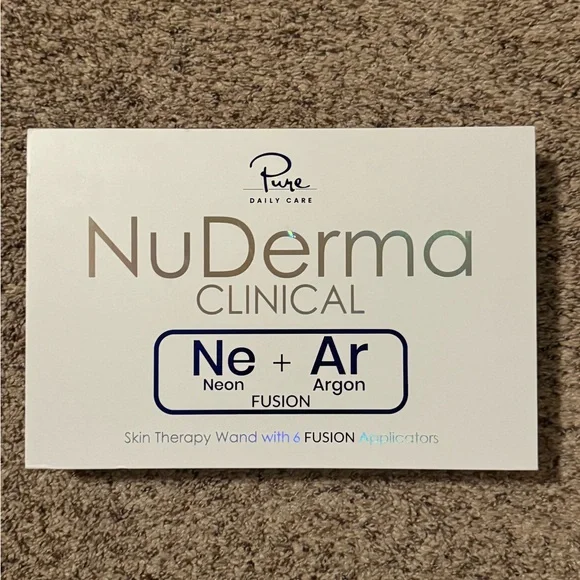 Pure Collection Skin Therapy Wand with Fusion Applicators - Picture 2 of 4